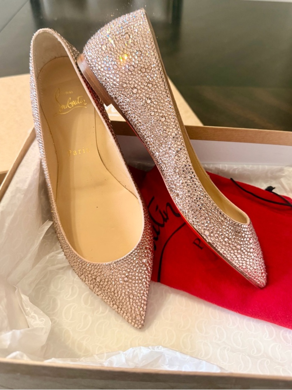 Christian Louboutin Crystal strass Pointed-Toe Flats antique rose